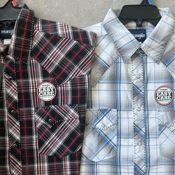 Men’s Wrangler Shirts in Large. New with tags! - Picture 2 of 6